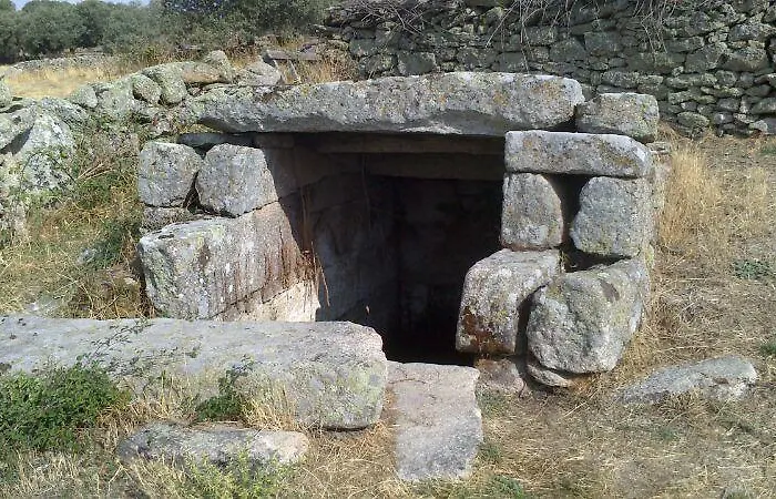 艾尔阿布罗旅馆 Carbellino