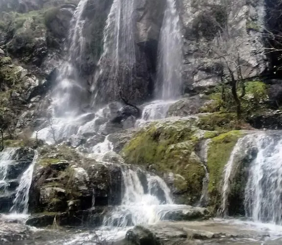 艾尔阿布罗旅馆 Carbellino